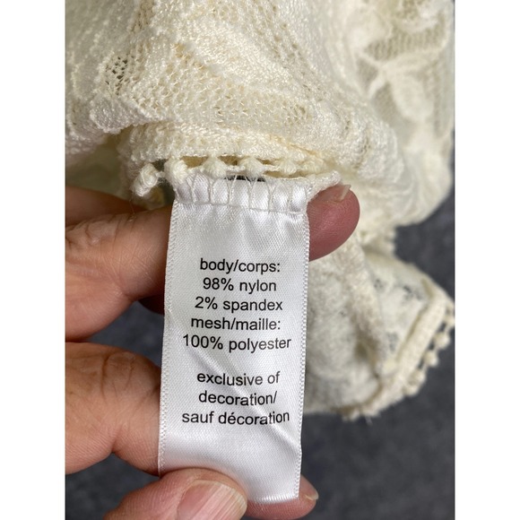 Romantic Cream Lace Yoke Flutter Sleeve Top Maurices XS Boho Peasant Blouse - Picture 6 of 7